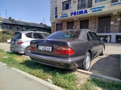 Фото авто Mercedes-Benz E-Класс