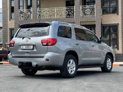 Сүрөт унаа Toyota Sequoia