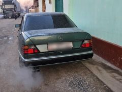 Сүрөт унаа Mercedes-Benz W124