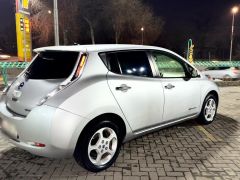 Фото авто Nissan Leaf