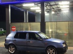 Фото авто Volkswagen Golf