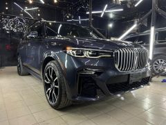 Фото авто BMW X7