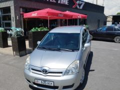 Сүрөт унаа Toyota Corolla Verso