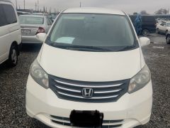 Сүрөт унаа Honda Freed