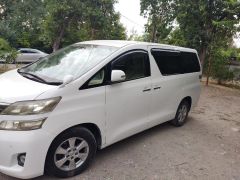 Фото авто Toyota Vellfire