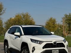 Photo of the vehicle Toyota RAV4