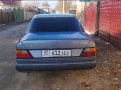 Photo of the vehicle Mercedes-Benz W124