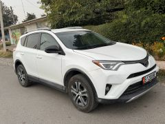 Сүрөт унаа Toyota RAV4