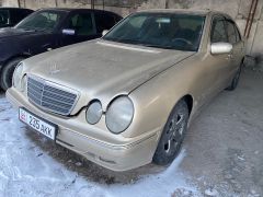 Фото авто Mercedes-Benz E-Класс