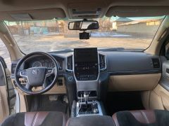 Фото авто Toyota Land Cruiser