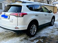 Сүрөт унаа Toyota RAV4