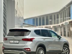 Photo of the vehicle Hyundai Santa Fe