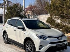 Сүрөт унаа Toyota RAV4