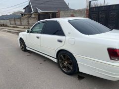 Фото авто Toyota Crown