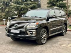 Photo of the vehicle Lexus LX