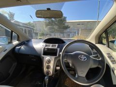 Фото авто Toyota Vitz