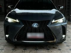 Фото авто Lexus UX