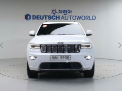 Photo of the vehicle Jeep Grand Cherokee