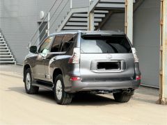 Photo of the vehicle Lexus GX