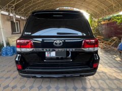 Сүрөт унаа Toyota Land Cruiser