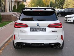 Photo of the vehicle BMW X5