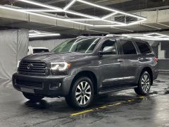 Фото авто Toyota Sequoia