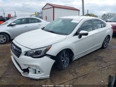 Photo of the vehicle Subaru Legacy