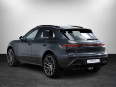 Photo of the vehicle Porsche Macan