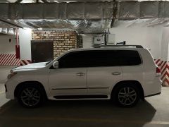 Photo of the vehicle Lexus LX