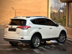 Сүрөт унаа Toyota RAV4