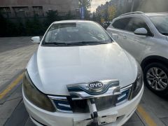 Сүрөт унаа BYD E5