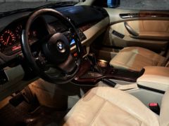 Photo of the vehicle BMW X5