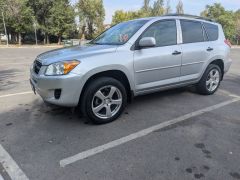 Сүрөт унаа Toyota RAV4