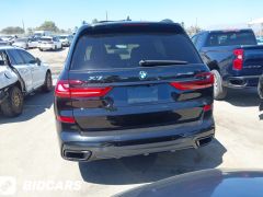 Photo of the vehicle BMW X7