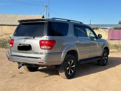 Сүрөт унаа Toyota Sequoia