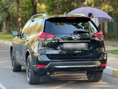 Photo of the vehicle Nissan Rogue