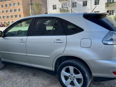 Photo of the vehicle Lexus RX