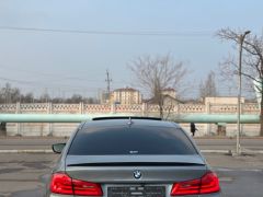 Photo of the vehicle BMW 5 Series