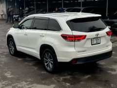 Сүрөт унаа Toyota Highlander