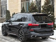 Фото авто BMW X7