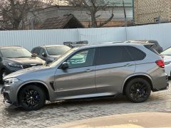 Photo of the vehicle BMW X5