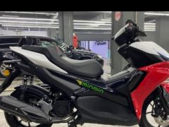 Photo of the vehicle Kawasaki J300