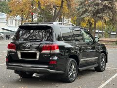 Photo of the vehicle Lexus LX