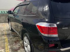 Photo of the vehicle Toyota Highlander