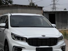 Photo of the vehicle Kia Carnival