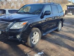 Photo of the vehicle Lexus LX