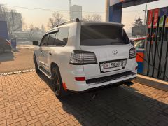 Photo of the vehicle Lexus LX