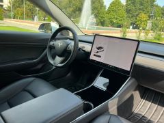 Сүрөт унаа Tesla Model 3