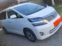 Сүрөт унаа Toyota Vellfire