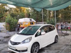 Photo of the vehicle Honda Fit